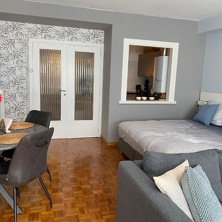 Ferienwohnung Studio Direct Aan Het Hoofdstrand Van Oostende - Naast Casino Exterior foto