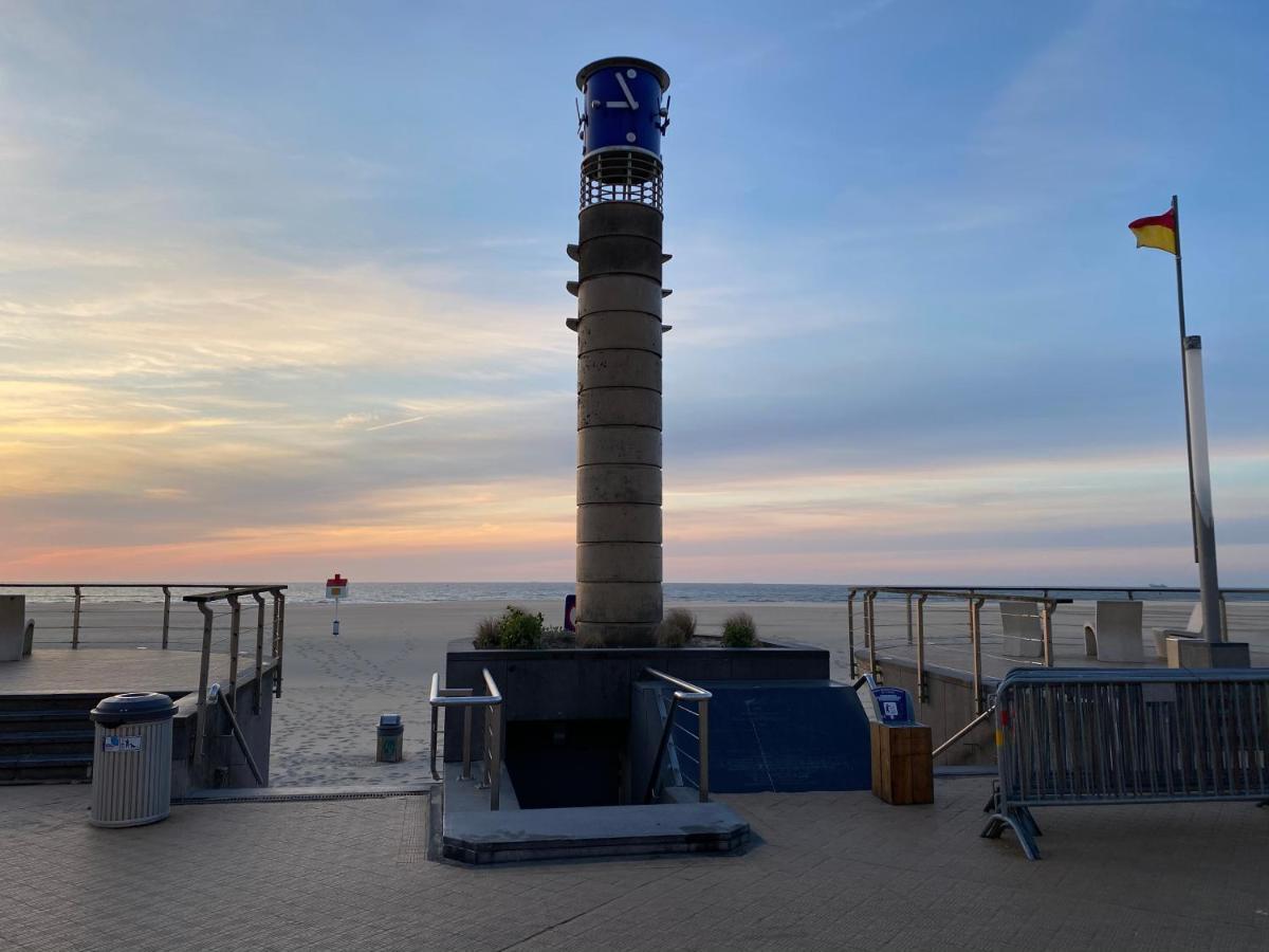 Ferienwohnung Studio Direct Aan Het Hoofdstrand Van Oostende - Naast Casino Exterior foto